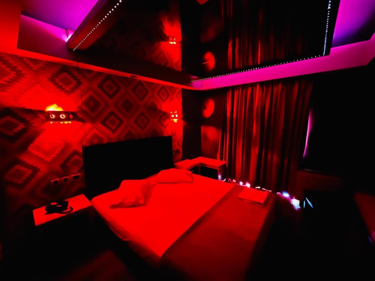 Hotel Prive Skaramangas Luaran gambar